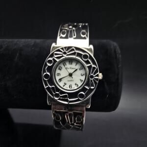 Da Vanci Black Floral Enamel Cuff Quartz Watch Silver Tone WORKS